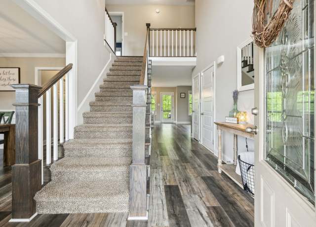 Property at 1305 Harmon Ln, Clarksville, TN 37042, 3 beds, 2.5 baths