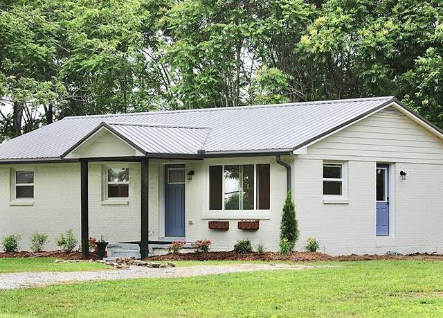 Property at 762 Austin Bottom Rd, Baxter, TN 38544, 3 beds, 1.5 baths