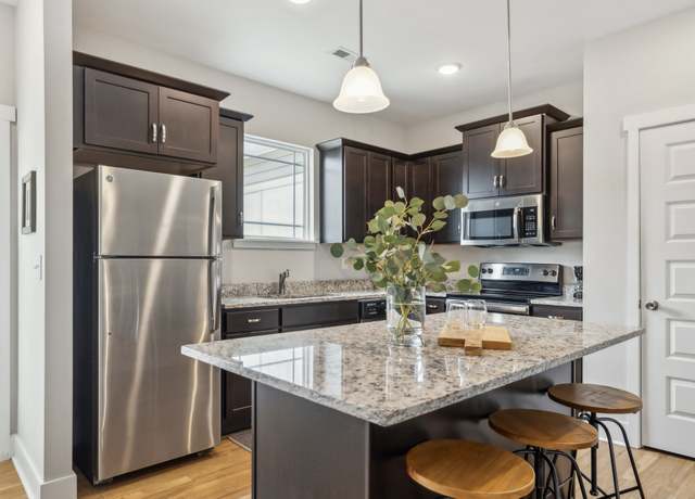 Property at 3046 Bellflower Cir, Spring Hill, TN 37174, 2 beds, 2.5 baths