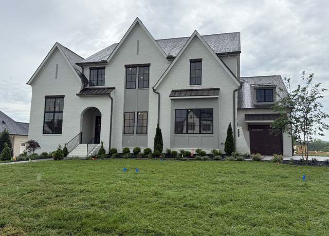 Property at 8103 Turning Point Dr, Brentwood, TN 37027, 5 beds, 6 baths