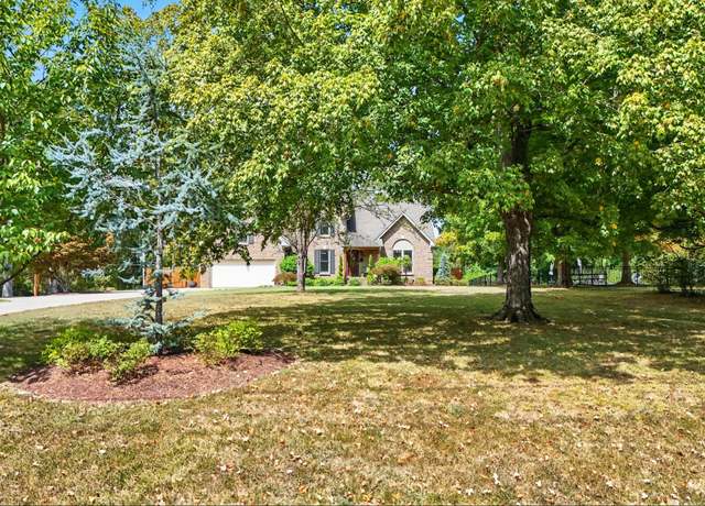 Property at 213 Mccreary Hts, Dickson, TN 37055, 3 beds, 2.5 baths
