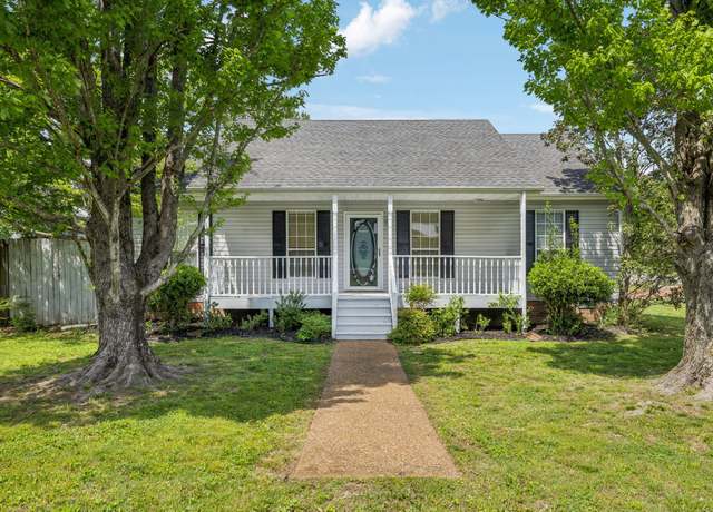 Property at 7631 Cumberland Dr, Fairview, TN 37062, 3 beds, 2 baths