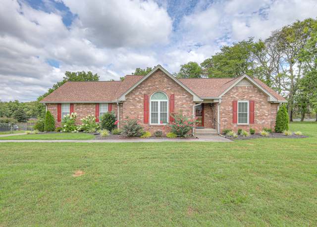 Property at 522 N Greenhill Rd, Mount Juliet, TN 37122, 3 beds, 2.5 baths