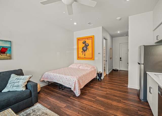 Property at 1014 16th Ave S #210, Nashville, TN 37212, 1 bed, 1 bath