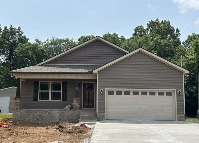 Property at 262 Stanley Blvd, Shelbyville, TN 37160, 3 beds, 2 baths