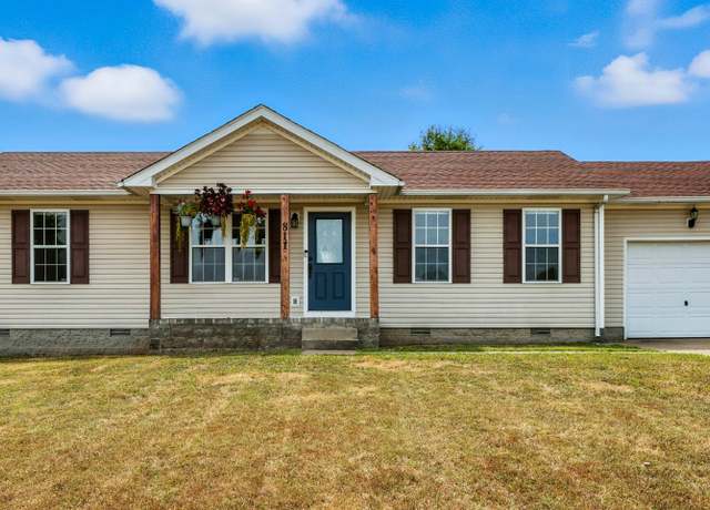 Property at 811 Stableford Rd, Oak Grove, KY 42262, 3 beds, 2 baths