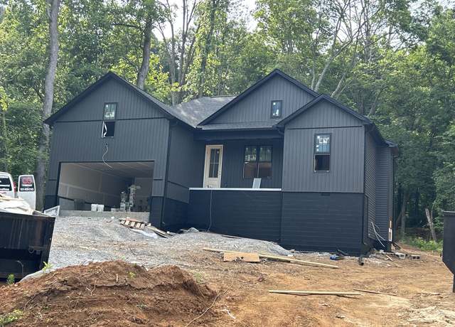 Property at 543 Southside, Mcminnville, TN 37110, 3 beds, 2 baths