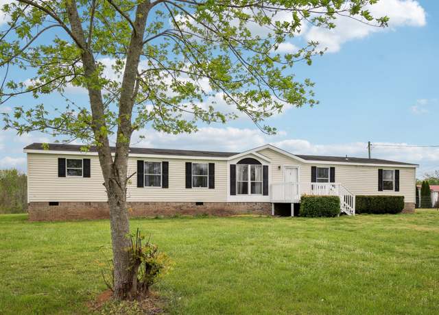 Property at 5317 Tobe Robertson Rd, Columbia, TN 38401, 4 beds, 2 baths