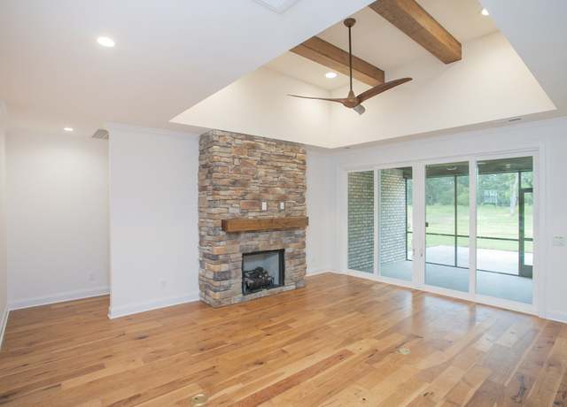 Property at 1530 Shalom St, Murfreesboro, TN 37128, 4 beds, 4.5 baths