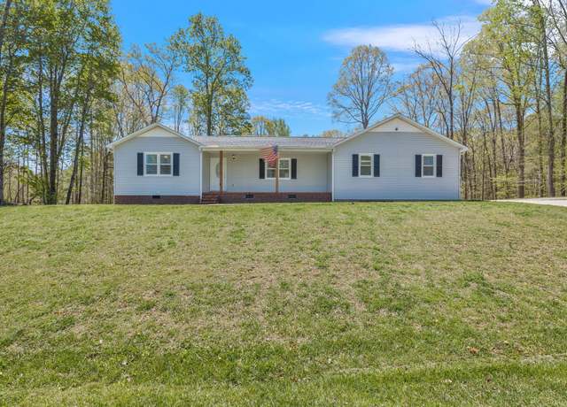Property at 300 Caldwell Dr, Estill Springs, TN 37330, 3 beds, 2 baths