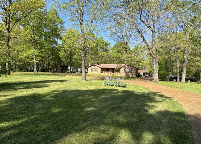Property at 600 Murfreesboro St, Murfreesboro, TN 37127, 3 beds, 2 baths