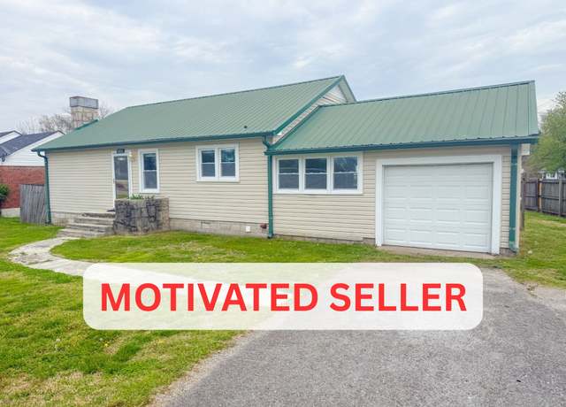 Property at 1021 Mill St, Pulaski, TN 38478, 2 beds, 1 bath