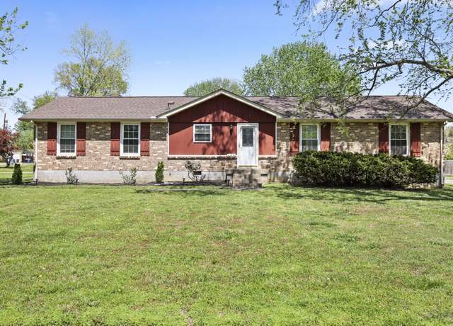 Property at 100 Scotch Ct, Hendersonville, TN 37075, 2 beds, 2 baths