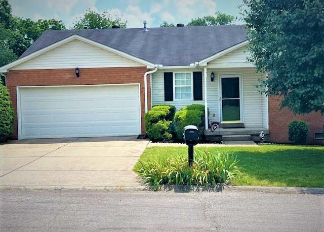 Property at 101 Bradford Cir, Hendersonville, TN 37075, 3 beds, 2 baths