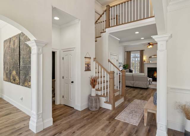 Property at 8217 W Chase Ct, Nashville, TN 37221, 6 beds, 6 baths