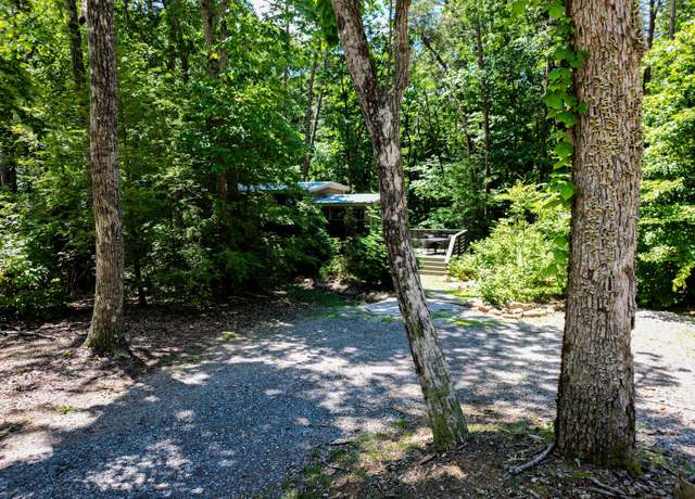 Property at 476 Deer Lick Trl, Monteagle, TN 37356, 2 beds, 1 bath