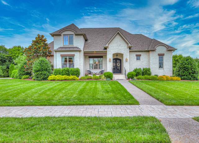 Property at 1261 Potter Ln, Gallatin, TN 37066, 4 beds, 5 baths