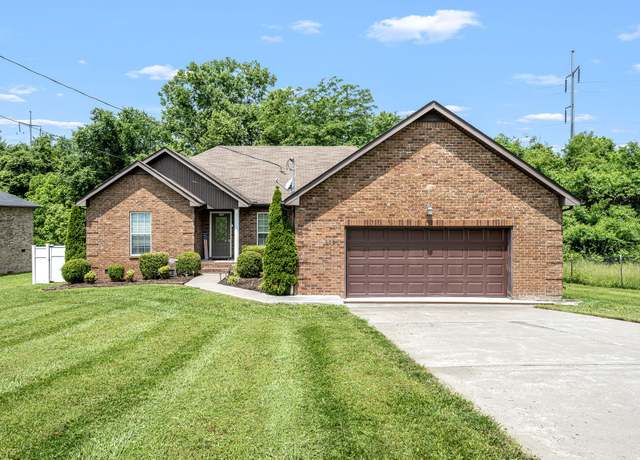 Property at 300 Shelby Cir, Shelbyville, TN 37160, 3 beds, 2 baths