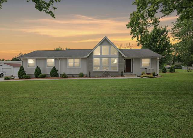 Property at 235 Austin Dr, Portland, TN 37148, 3 beds, 2 baths