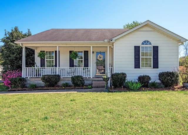 Property at 120 E Crawford Ct, Bell Buckle, TN 37020, 3 beds, 2 baths