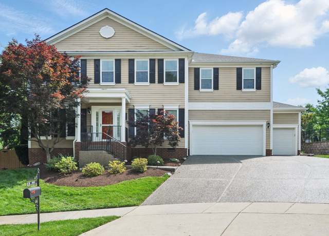 Property at 1011 Gatewick Ct, Franklin, TN 37067, 4 beds, 2.5 baths