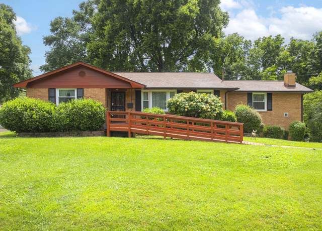 Property at 712 Robert Burns Dr, Nashville, TN 37217, 3 beds, 1.5 baths