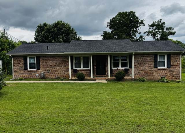 Property at 502 Circle Hill Dr, Mcminnville, TN 37110, 4 beds, 1.5 baths