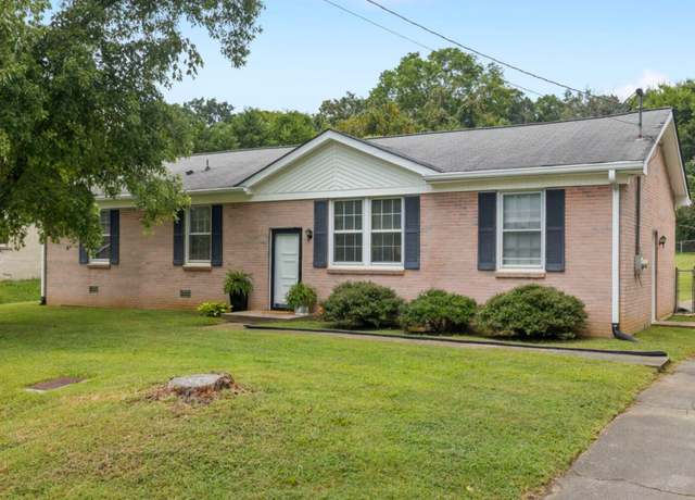 Property at 4908 Shadowlawn Dr, Hermitage, TN 37076, 3 beds, 1.5 baths