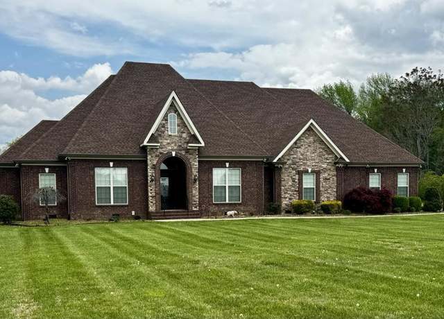 Property at 210 Michael Cir, Lafayette, TN 37083, 4 beds, 4 baths