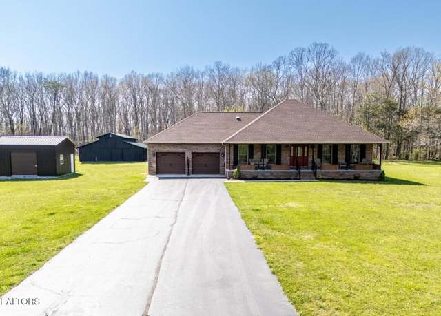 Property at 256 Johnson Rd, Crossville, TN 38572, 3 beds, 2 baths