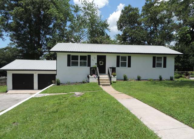 Property at 87 Lawrence Dr, Ringgold, GA 30736, 4 beds, 2.5 baths