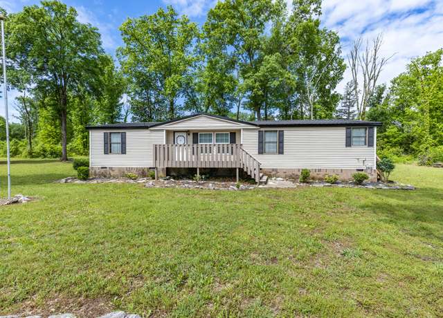 Property at 4434 Winns Crossing Rd, Chapel Hill, TN 37034, 3 beds, 2 baths
