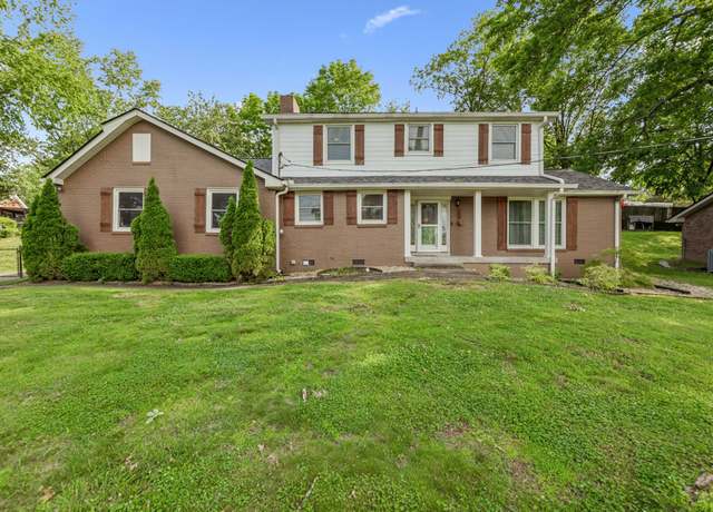 Property at 109 Cloverdale Ct, Hendersonville, TN 37075, 3 beds, 2.5 baths