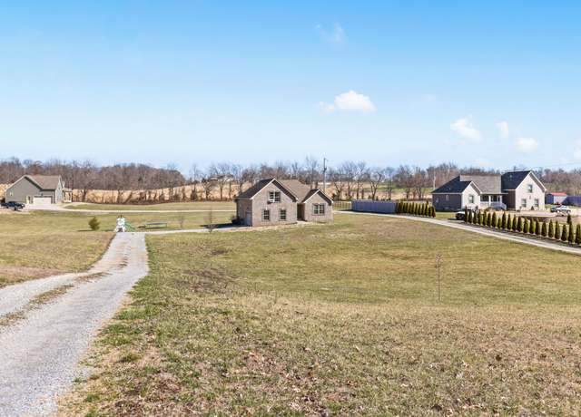 Property at 4927 Minnis Rd, Springfield, TN 37172, 3 beds, 2 baths