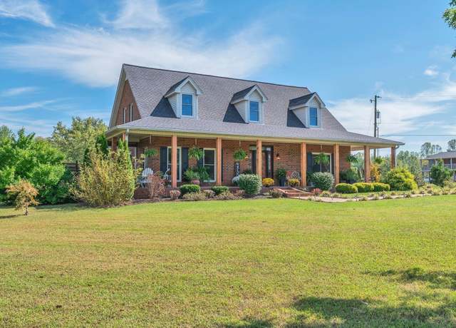 Property at 5950 Clarksville Pike, Joelton, TN 37080, 3 beds, 2.5 baths