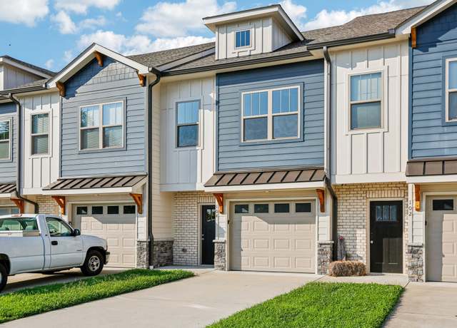 Property at 104 Hartsville Ct, Lebanon, TN 37087, 2 beds, 2.5 baths