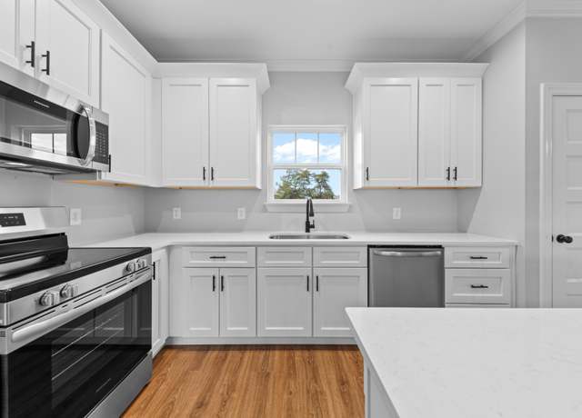 Property at 208 Karley Ln, Chapel Hill, TN 37034, 3 beds, 2.5 baths