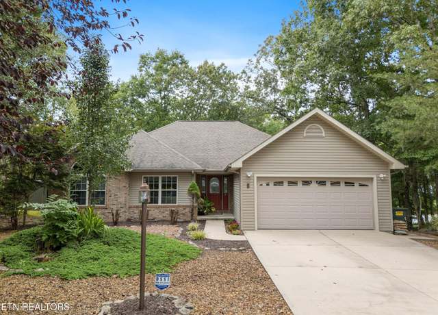 Property at 5 Cherokee Ct, Crossville, TN 38572, 3 beds, 2 baths