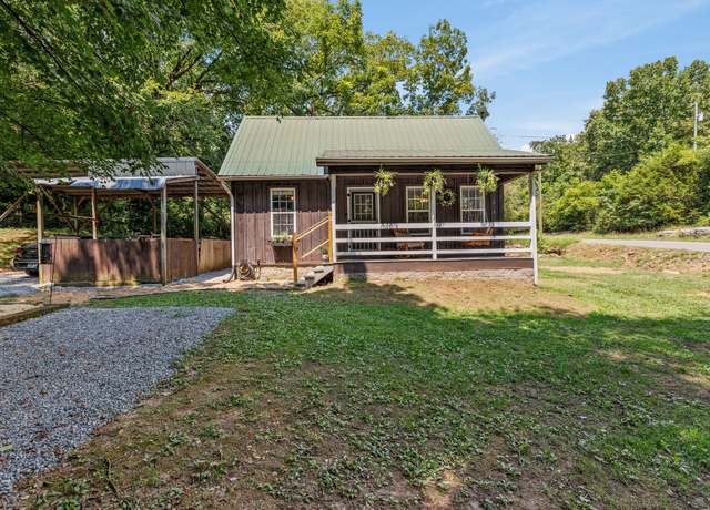 Property at 402 Red Oak Rd, Petersburg, TN 37144, 2 beds, 1 bath