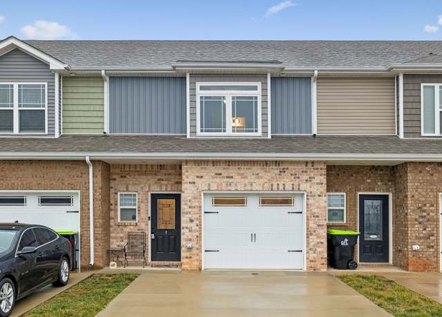 Property at 332 Fallow Cir, Clarksville, TN 37040, 2 beds, 2.5 baths