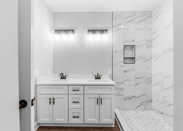 Property at 210 Karley Ln, Chapel Hill, TN 37034, 3 beds, 2.5 baths