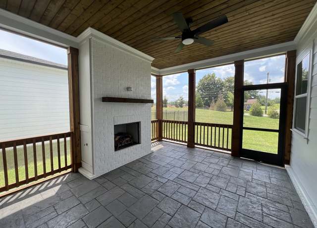 Property at 5818 Willoughby Way, Murfreesboro, TN 37129, 4 beds, 3 baths