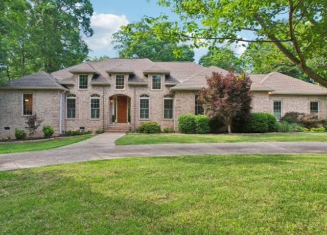 Property at 2562 Spears Way, Ashland City, TN 37015, 3 beds, 2.5 baths