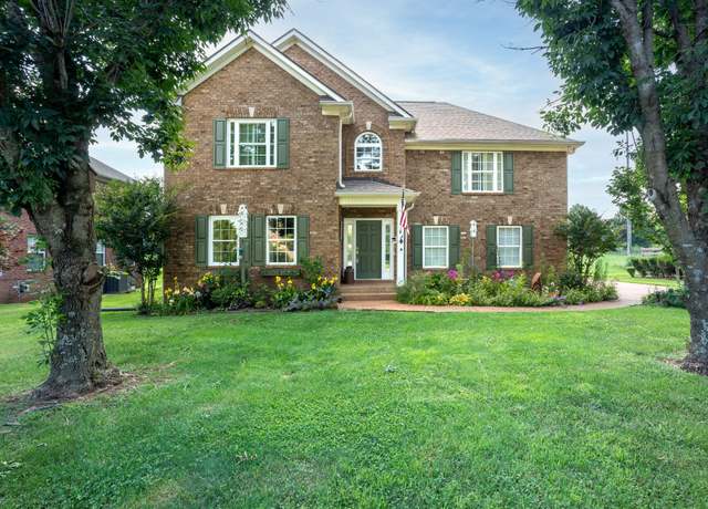Property at 1083 Auldridge Dr, Spring Hill, TN 37174, 4 beds, 2.5 baths