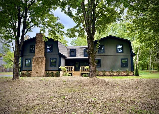 Property at 7121 Robinson Dr, Fairview, TN 37062, 4 beds, 3.5 baths