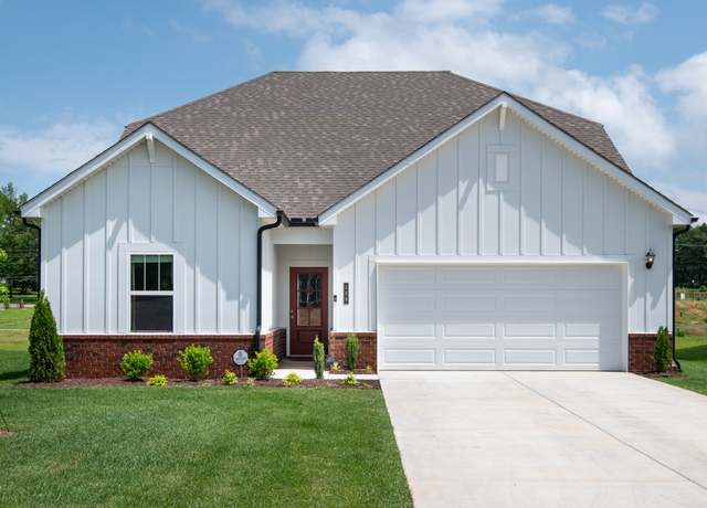 Property at 109 Charlie Pl, White House, TN 37188, 3 beds, 2 baths