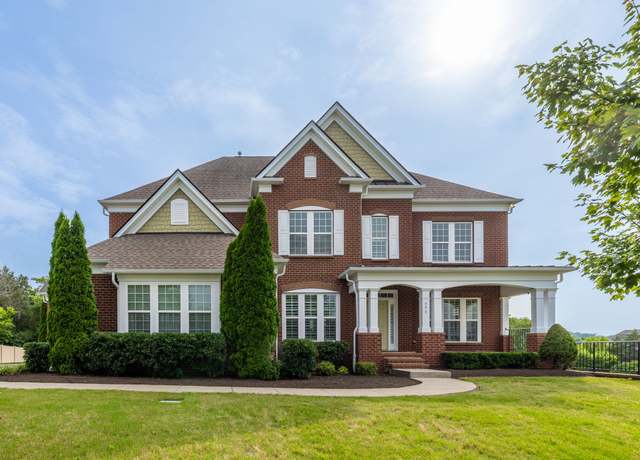 Property at 699 Thurrock Cir, Brentwood, TN 37027, 6 beds, 5 baths
