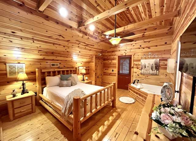 Property at 131 White Oak Resort Way, Gatlinburg, TN 37738, 2 beds, 2.5 baths