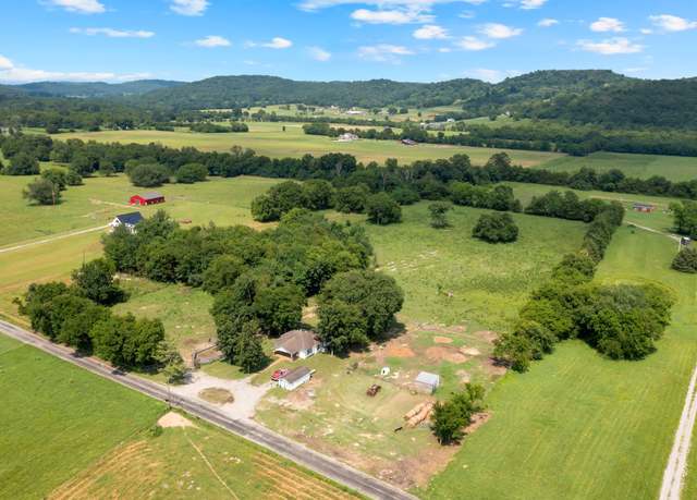 Property at 2943 Cheese Rd, Petersburg, TN 37144, 2 beds, 1 bath
