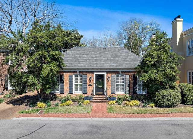 Property at 2134 Golf Club Ln, Nashville, TN 37215, 3 beds, 3 baths
